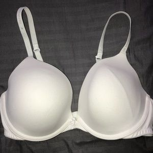 Victoria’s Secret bras size 38C